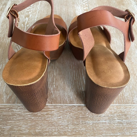 Women’s Wild DIVA Lounge Black and Brown Platform Heels 2 pairs size 8 - Picture 4 of 12